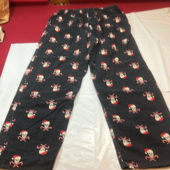 Lucky SKULL Santa HAT black flannel pants lounge CANDY CANES crossbones mens XL - Picture 14 of 14